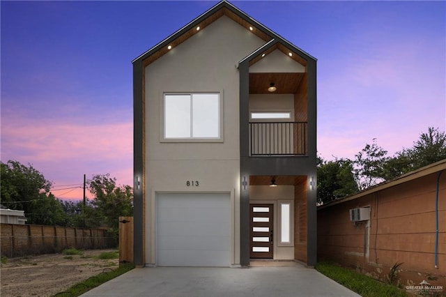 813 S Bicentennial Blvd, Mcallen, TX 78501 - photo 1
