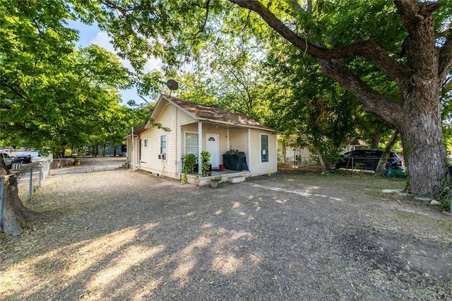 Listing photo 2 for 1511 Holly St, Austin TX 78702