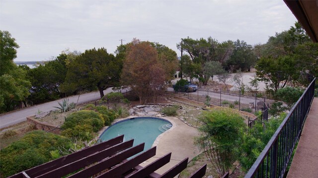 Listing photo 2 for 254 Buckhaven Dr, Canyon Lake TX 78133