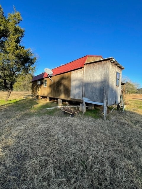 view of side of property