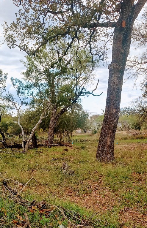 Listing photo 2 for LOT902 E Castleshoals Dr, Granite Shoals TX 78654