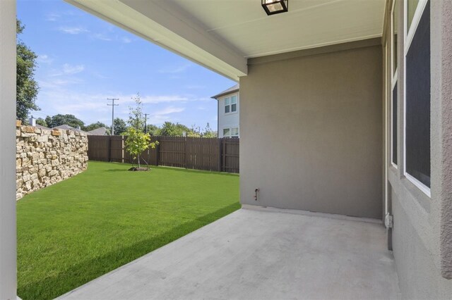 view of yard with a patio