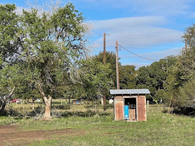 741 Muzny Ln, La Grange, TX 78945