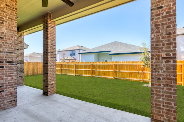 view of yard featuring a patio