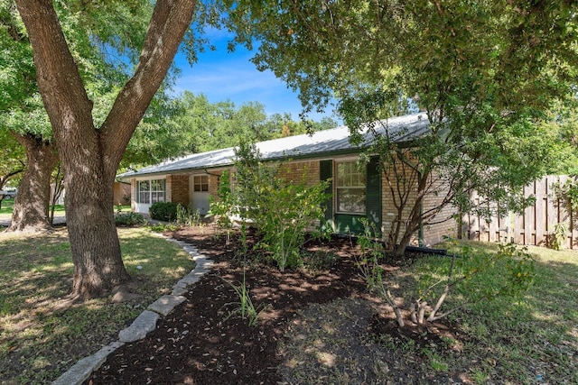 Listing photo 3 for 6305 Treadwell Blvd, Austin TX 78757