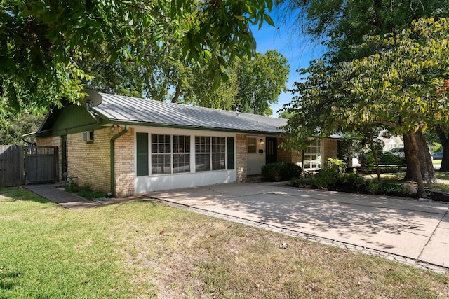 Listing photo 2 for 6305 Treadwell Blvd, Austin TX 78757