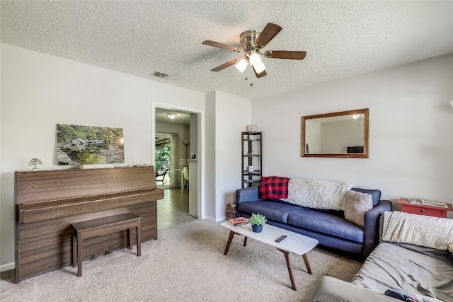 Listing photo 2 for 8709 Redfield Ln, Austin TX 78758