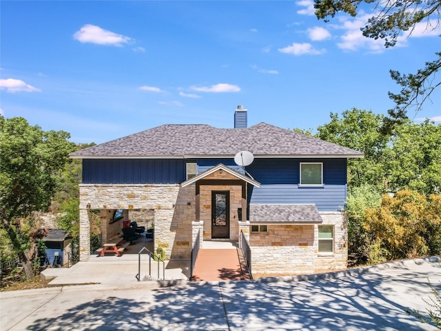 view of front of home