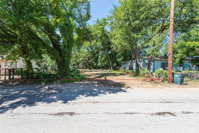 1110 E Crockett St, Luling TX, 78648 land for sale