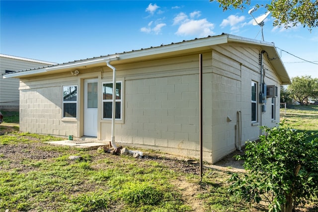 view of home's exterior