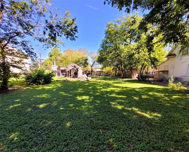 Listing photo 3 for 602 E Pfluger St, Pflugerville TX 78660