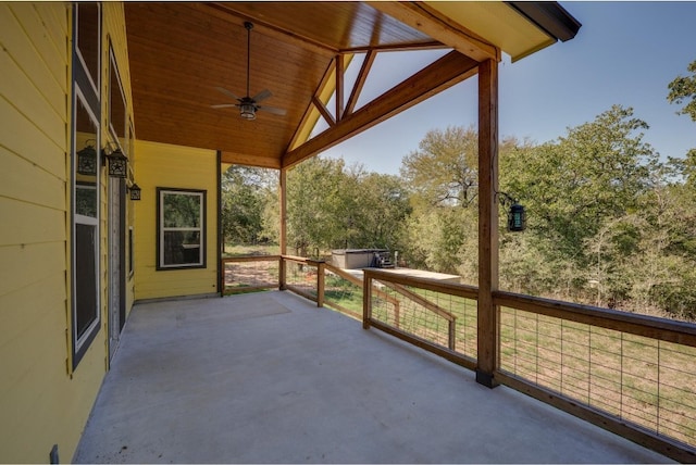 view of terrace with ceiling fan