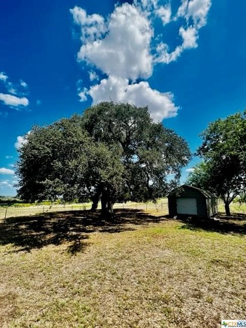 Listing photo 2 for 5881 Fm 758, Seguin TX 78155