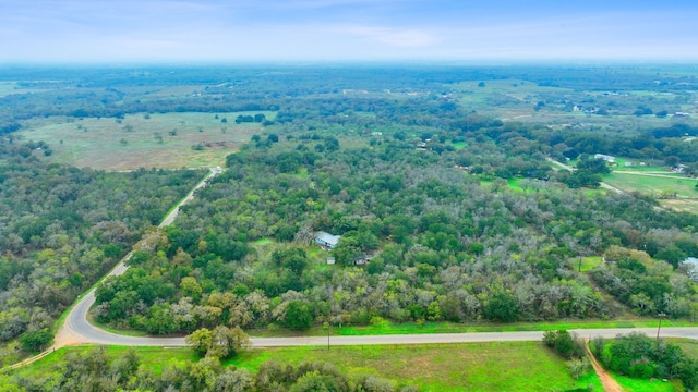 Listing photo 3 for 1052 Bugtussle Ln, Luling TX 78648