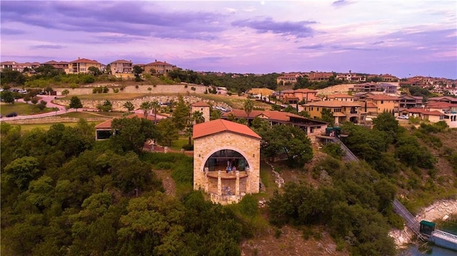 view of aerial view at dusk