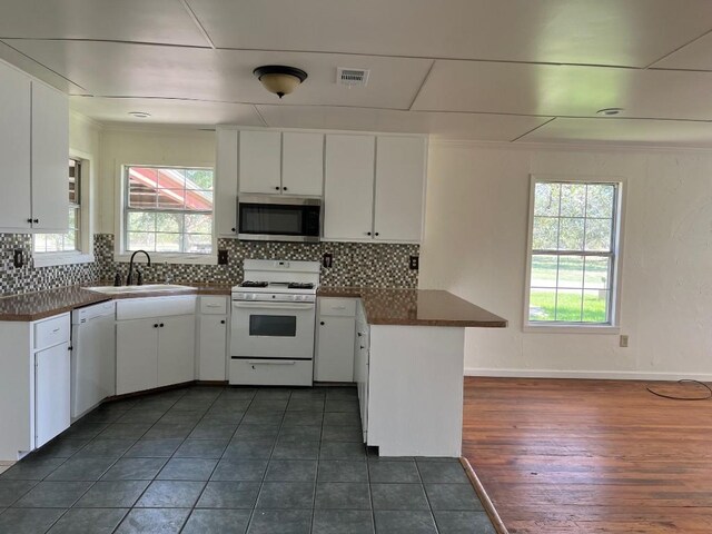 111 Chris Ln, Florence, TX 76527 - photo 3
