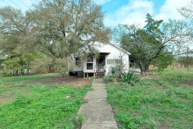 view of front of property