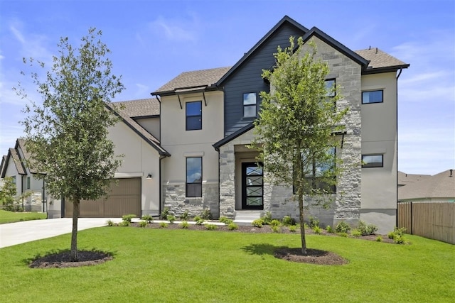 view of front facade with a front yard