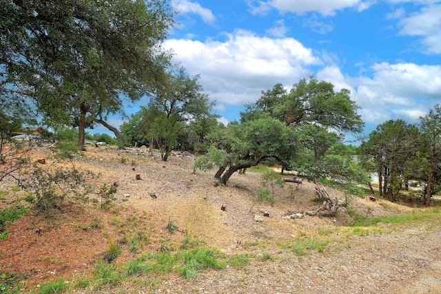 Listing photo 3 for 20101 Collier Ln, Lago Vista TX 78645