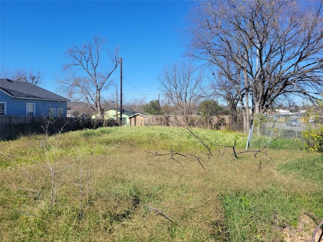 Listing photo 3 for 2956 Higgins St, Austin TX 78722