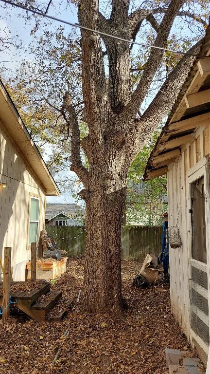 2817 Prado St, Austin, TX 78702 - photo 3