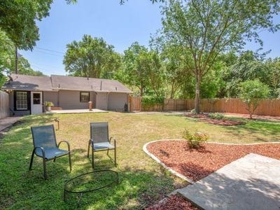 1124 Tillery St, Austin, TX 78702 - photo 7