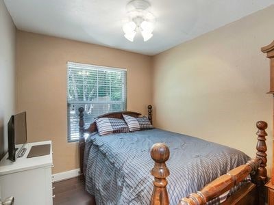 1124 Tillery St, Austin, TX 78702 - photo 16