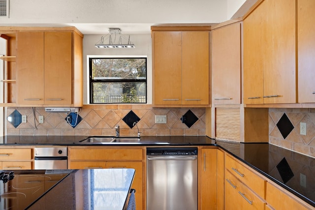 kitchen with backsplash and sink