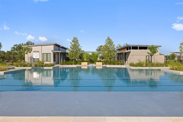 view of swimming pool