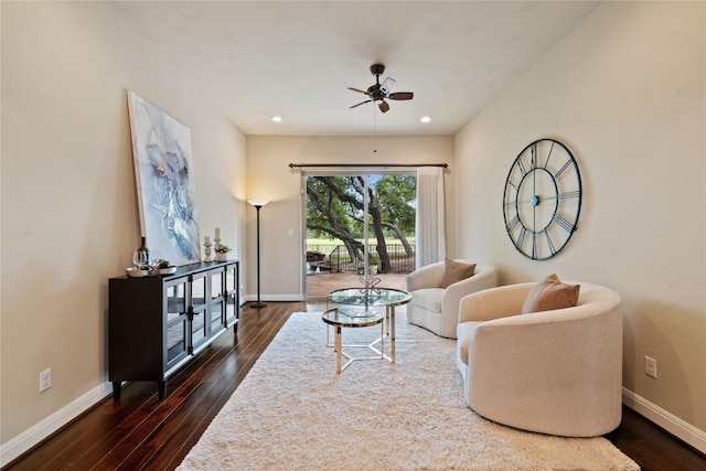 living room with recessed lighting, ceiling fan, baseboards, and dark wood-type flooring