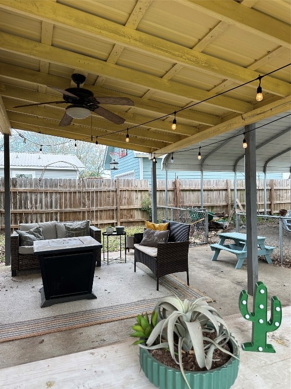 view of patio / terrace featuring an outdoor hangout area and ceiling fan