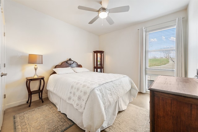 bedroom with ceiling fan