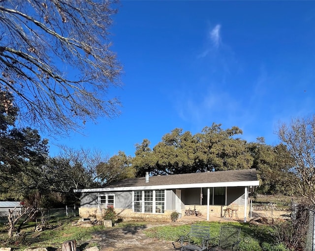 view of front of property