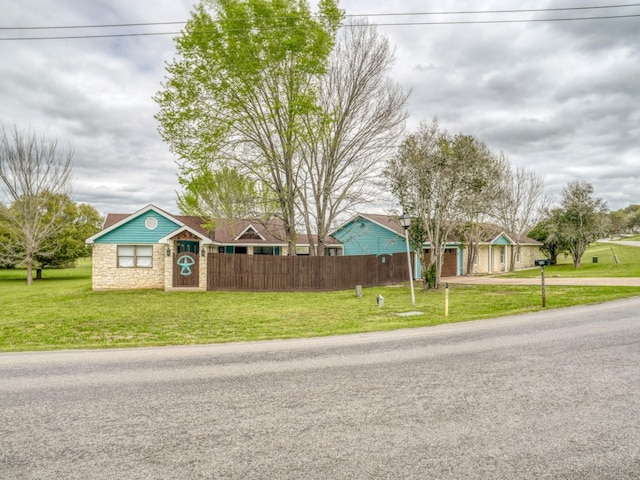 834 Country Club Dr, La Grange, TX 78945 - photo 2