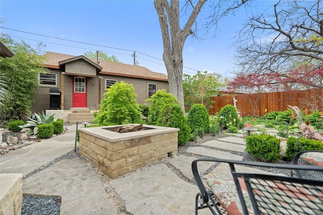 view of front of home featuring a patio