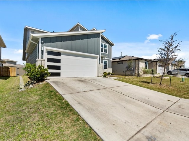 view of front of house with a front yard