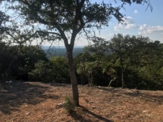 Listing photo 3 for 8512 Bronco Buster Trl, Lago Vista TX 78645