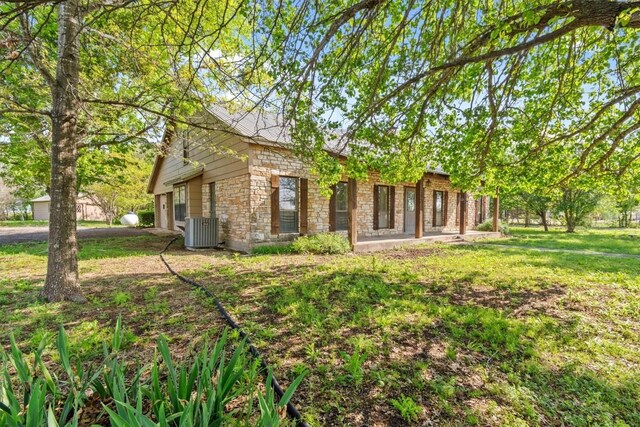 12914 Pfluger Berkman Ln, Coupland, TX 78615 - photo 7