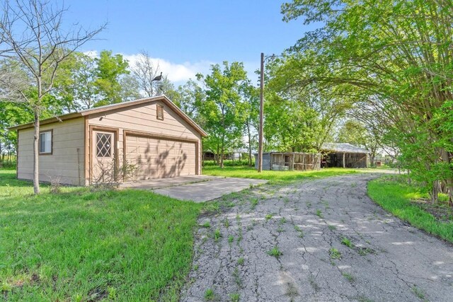 12914 Pfluger Berkman Ln, Coupland, TX 78615 - photo 23