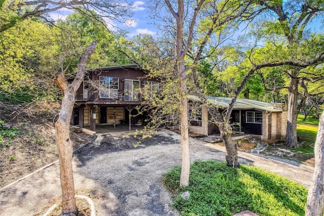 view of front of house with a carport