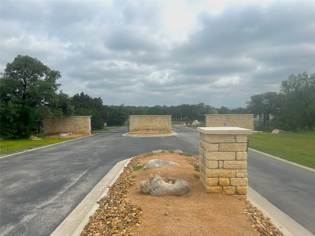 Listing photo 2 for TBD Running Brook Trail, Spicewood TX 78669