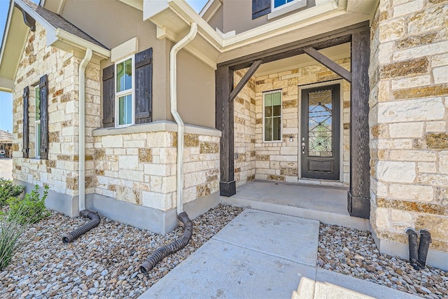 entrance to property with covered porch