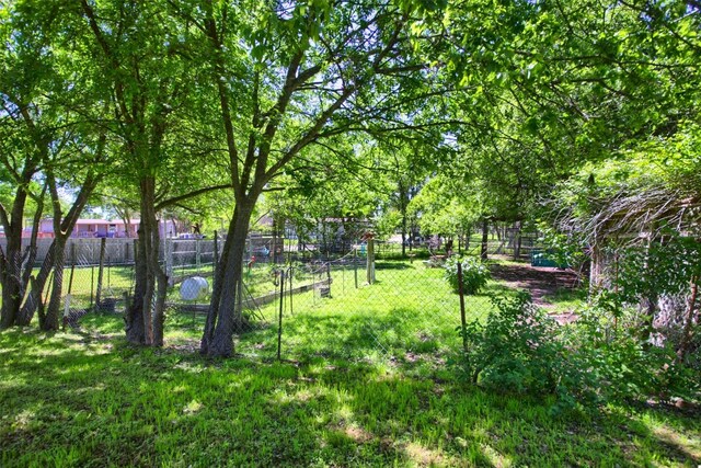 9101 Ingrid Dr, Elgin, TX 78621 - photo 22