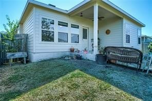 view of front of home with a front lawn