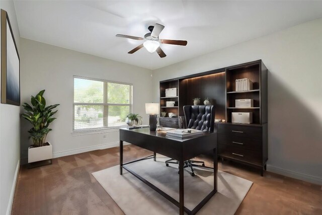 office featuring ceiling fan