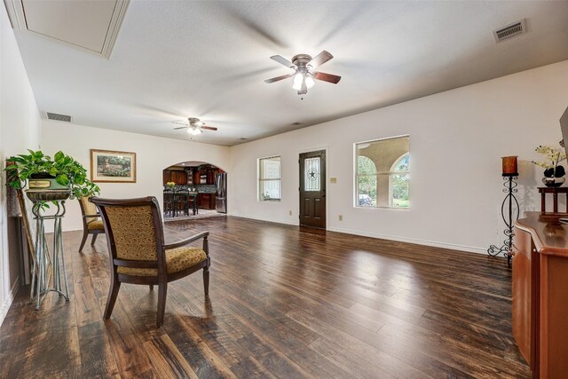 view of patio with ceiling fan