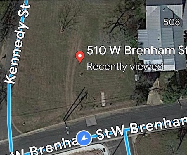 Listing photo 2 for 510 W Brenham St, Elgin TX 78621