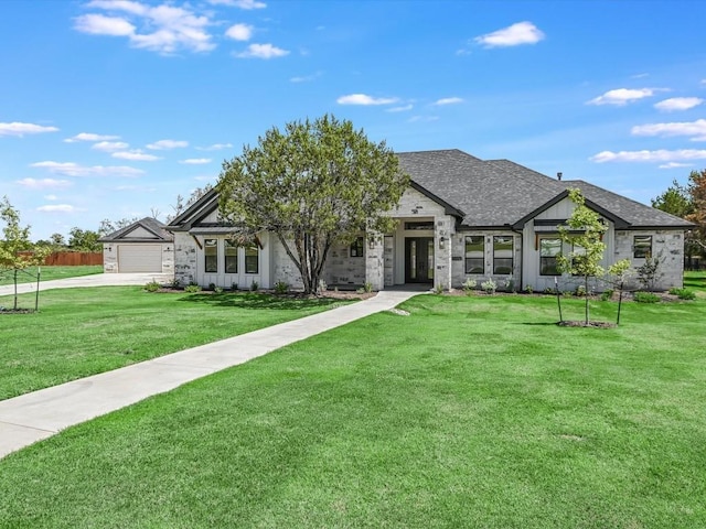 view of front of property with a front lawn