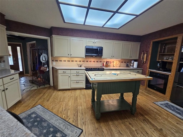 6015 Tonkowa Trl, Georgetown, TX 78628 - photo 17