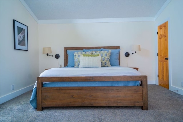 bedroom featuring crown molding and carpet